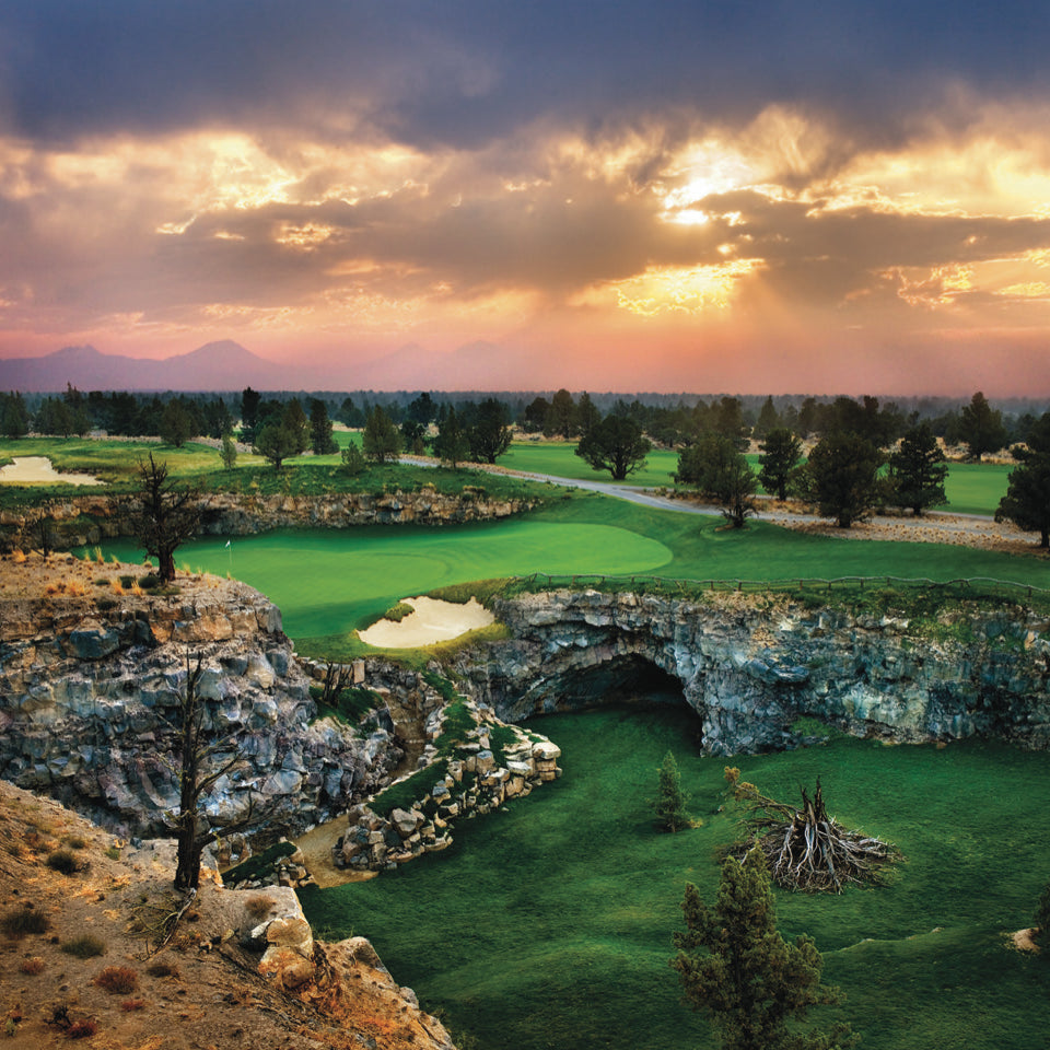 Pronghorn Golf Course Sunset Image