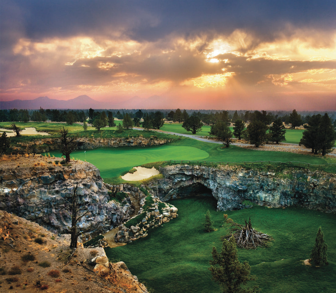 Pronghorn Golf Course Sunset Image
